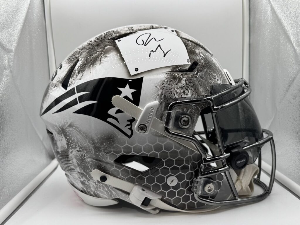 Custom airbrushed piece by Psychotic Air
