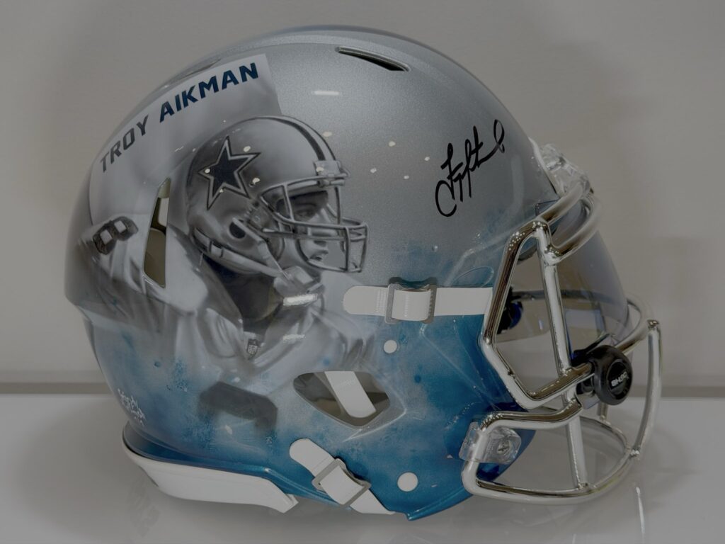 Custom-painted helmet by Grizzly Airbrush