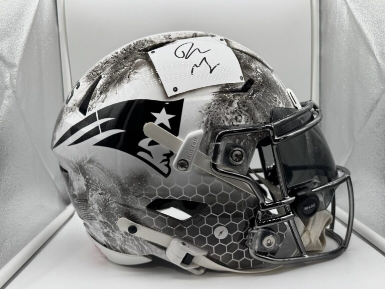 Custom airbrushed piece by Psychotic Air